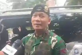 Pangkostrad Datangi Lokasi Demo Kwitang untuk Dengarkan Tuntutan Massa