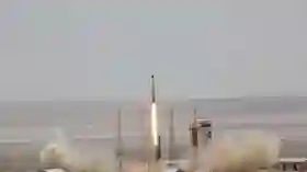 AS Kehabisan Rudal Pencegat, Alasan Trump Batal Serang Iran Lagi?