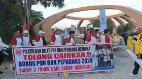 2 Tahun Menunggu, Puluhan Atlet PON Berorasi di Stadion Utama Riau Tuntut Pencairan Bonus