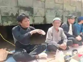 Bertaruh Nyawa Tanpa Tabung Oksigen, Kisah Penyelam Tradisional Cari Bocah Tenggelam di Sungai Siak