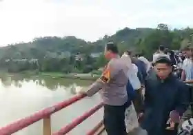 Terjun dari Jembatan Rantau Berangin, Pria Misterius Hilang di Sungai Kampar