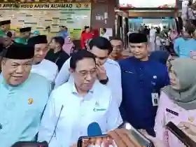 Tekan Kasus TBC Nasional, Wamenkes Salurkan Alat Rontgen ke Riau
