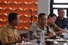 Polres Rokan Hilir Mediasi  Amankan Situasi Pasca Bentrok di Lahan PT UTS
