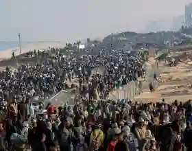  Ribuan Warga Palestina Kembali ke Gaza Usai Gencatan Senjata, Pasukan Israel Mulai Mundur