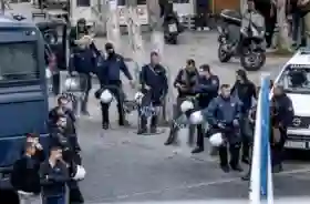 Penembakan Massal Dipicu Dendam Keluarga di Yunani, 2 Tewas