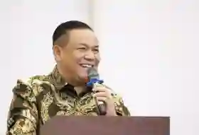  Kemendagri Akhirnya Tunjuk SF Hariyanto Sebagai Plt Gubernur Riau