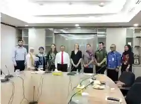 Geger Berita ke Inggris dan Kasus Korupsi Gubernur Riau Abdul Wahid