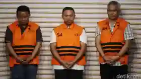 Gubernur Riau Ancam Copot Pejabat Jika Tak Setor 'Jatah Preman' Rp 7 M 