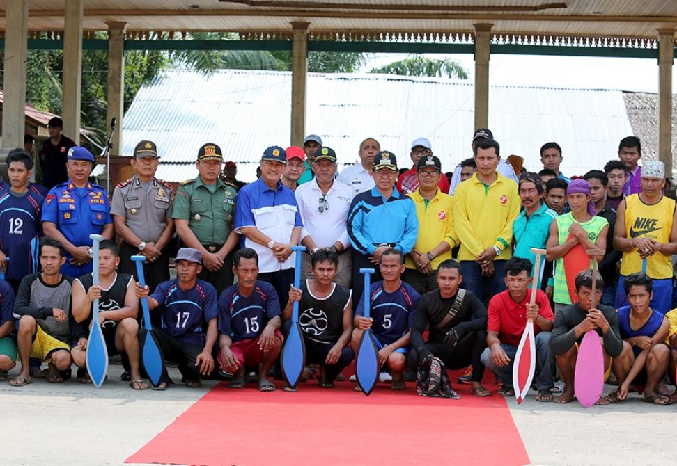Bupati HM Wardan Sambut Baik Pacu Jalur Mini di Kecamatan Kempas | Sosial, 