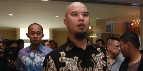 Ahmad Dhani Ngamuk ke Aktivis Guntur Romli | Celebrity, 