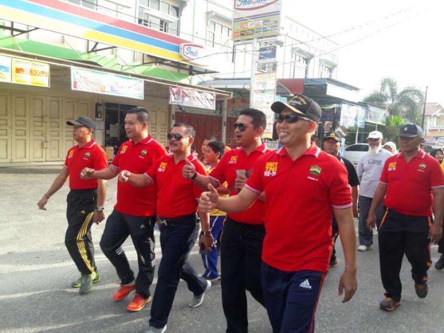 HUT TNI ke-71, Kodim Bengkalis Gelar Jalan Sehat  | Kesehatan