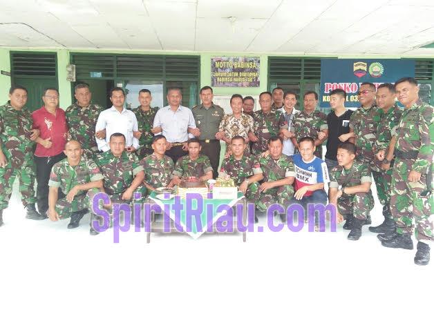 Masyarakat Tionghoa dan PT DWG Beri Kejutan HUT TNI ke 71 di Makoramil 03/Bgs | Sosial