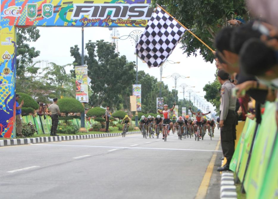 Kejutan Dari Etape II, Indonesia Rebut Podium Malaysia | traveler,