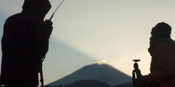 Gunung Slamet mulai dikenal pendaki mancanegara | Traveler,